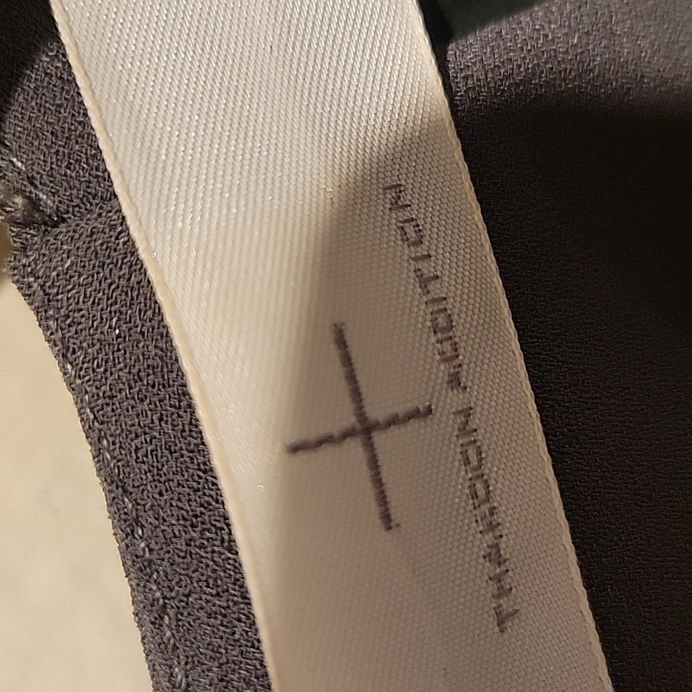 ❤️ THAKOON ADDITION LAMBS LEATHER AND SILK PEPLUM FLUTTER HEM TOP, 4 - Picture 9 of 10